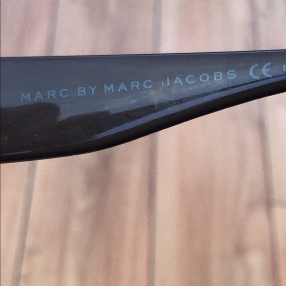 Mark By Mark Jacobs Sun Glasses - Picture 6 of 6